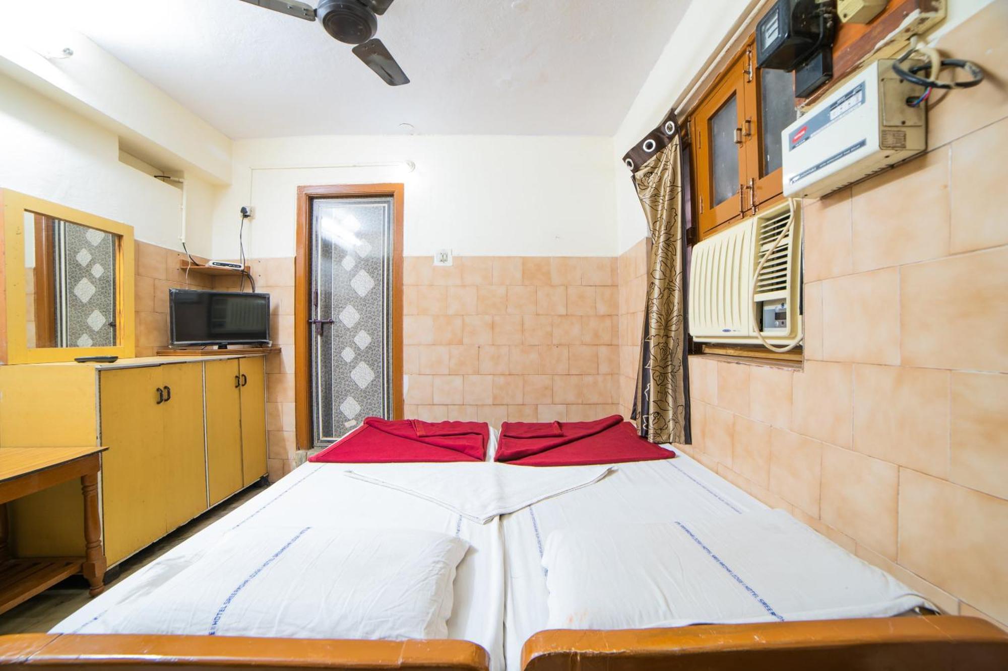 Hotel O Sree Radha Lodge Near Snow World Secundurabad Eksteriør billede