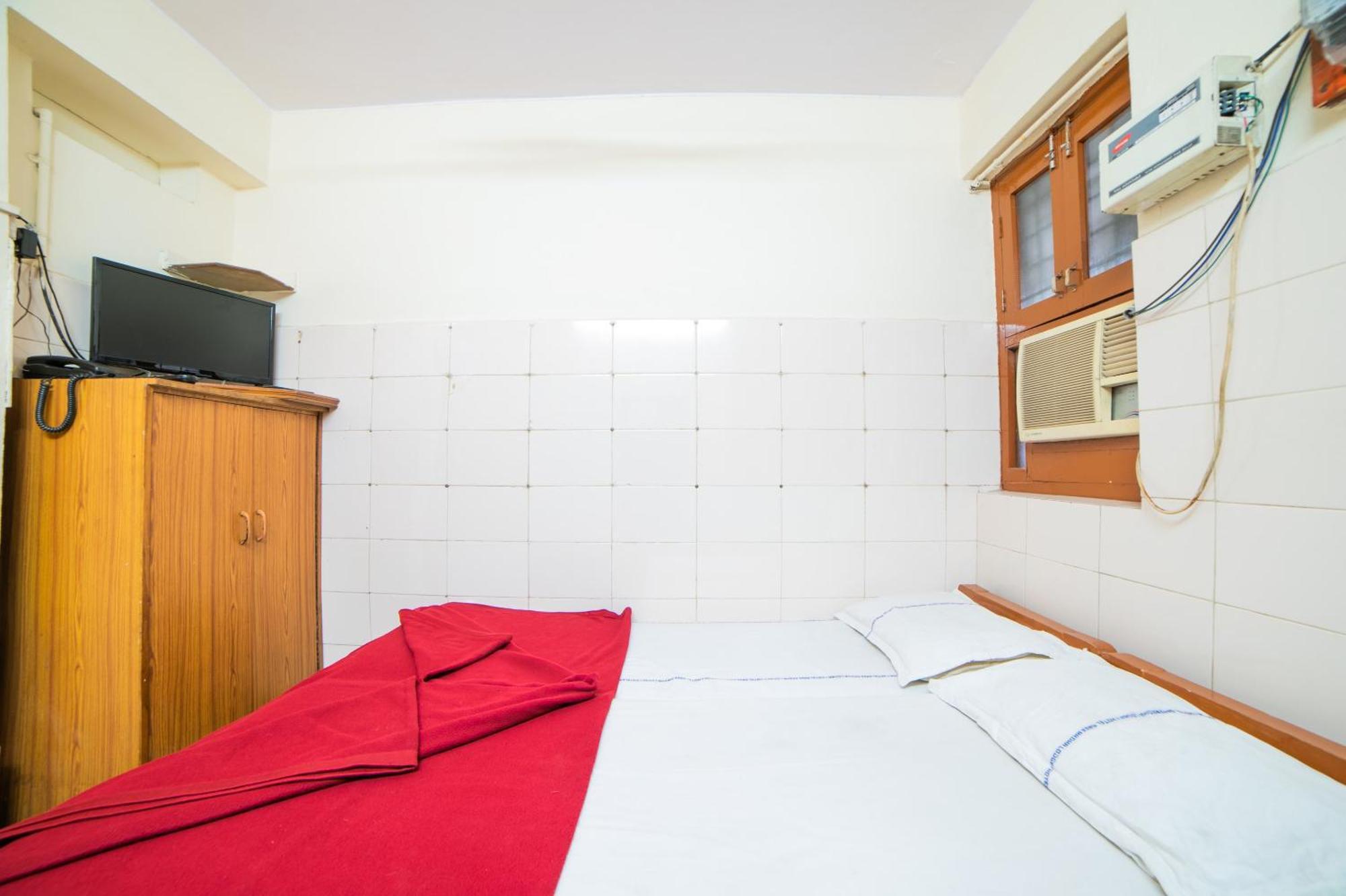 Hotel O Sree Radha Lodge Near Snow World Secundurabad Eksteriør billede